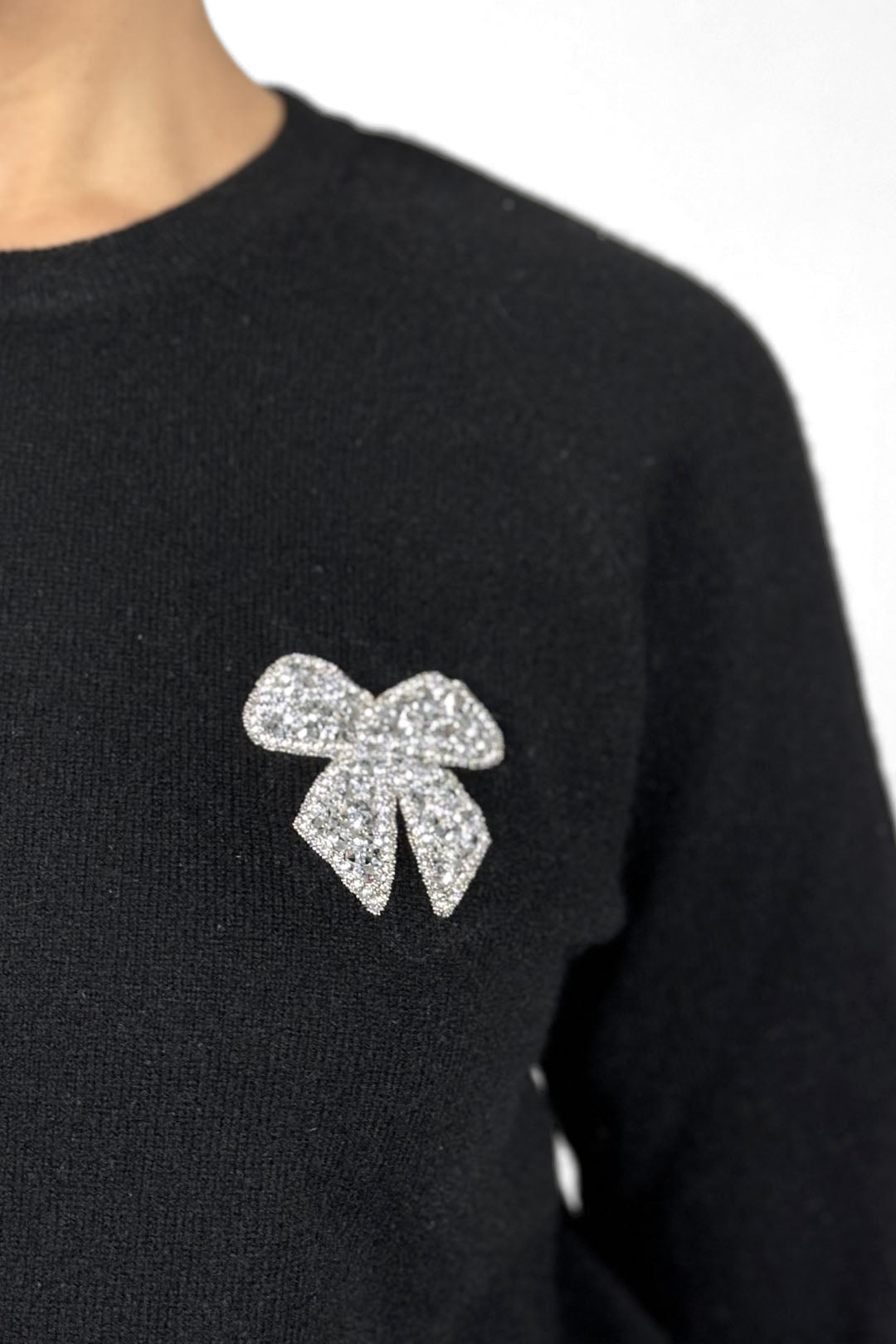 embellished cashmere sweater black (silver bow)