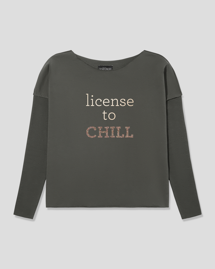 LICENSE TO CHILL relaxed smart-shirt