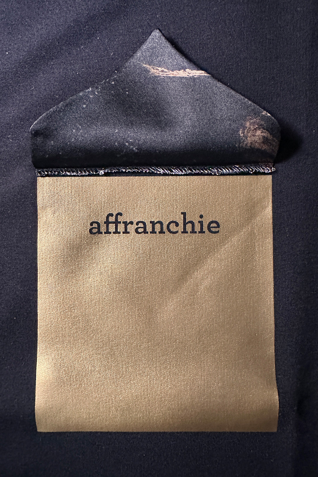 v-pocket shirt "affranchie" (black)