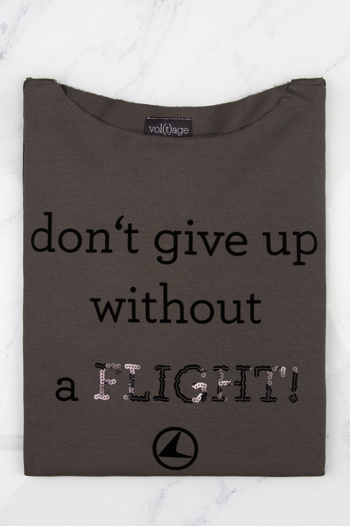 DON'T GIVE UP WITHOUT A FLIGHT! relaxed smart-shirt