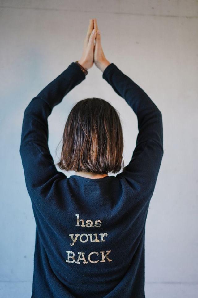 LAKSHMI - has your back! pullover