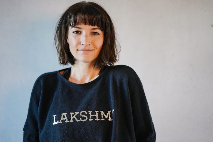 LAKSHMI - has your back! pullover